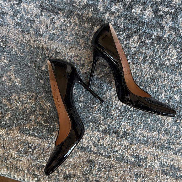 Stuart Weitzman Black Patent Leather Stilettos 7.5 - Picture 1 of 6